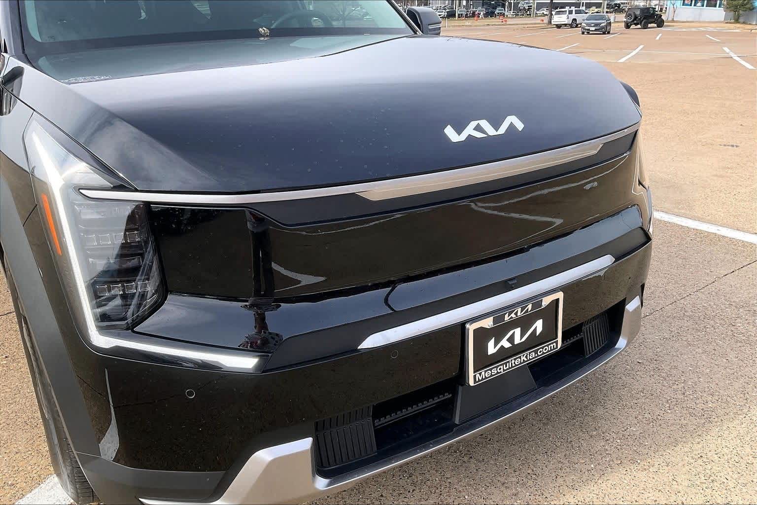 Thumbnail: 2026 Kia EV9 - 32