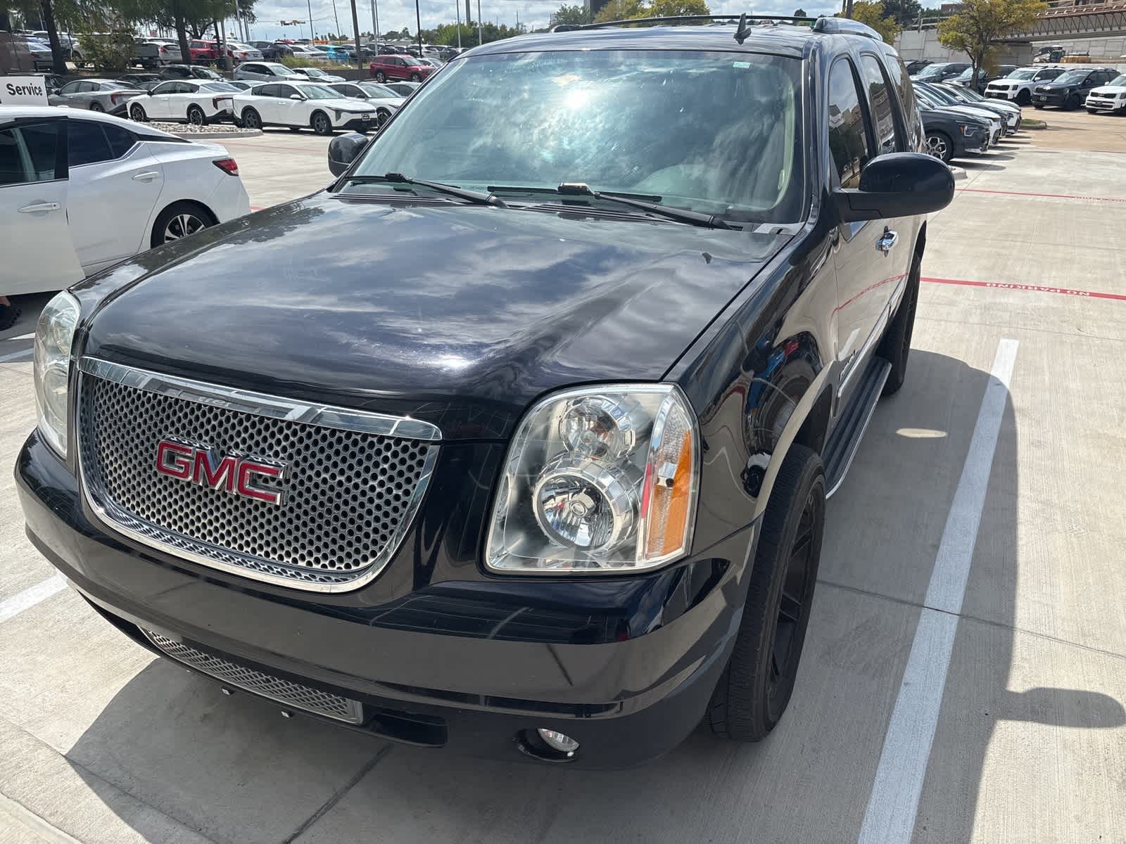 Thumbnail: 2014 GMC Yukon - 2