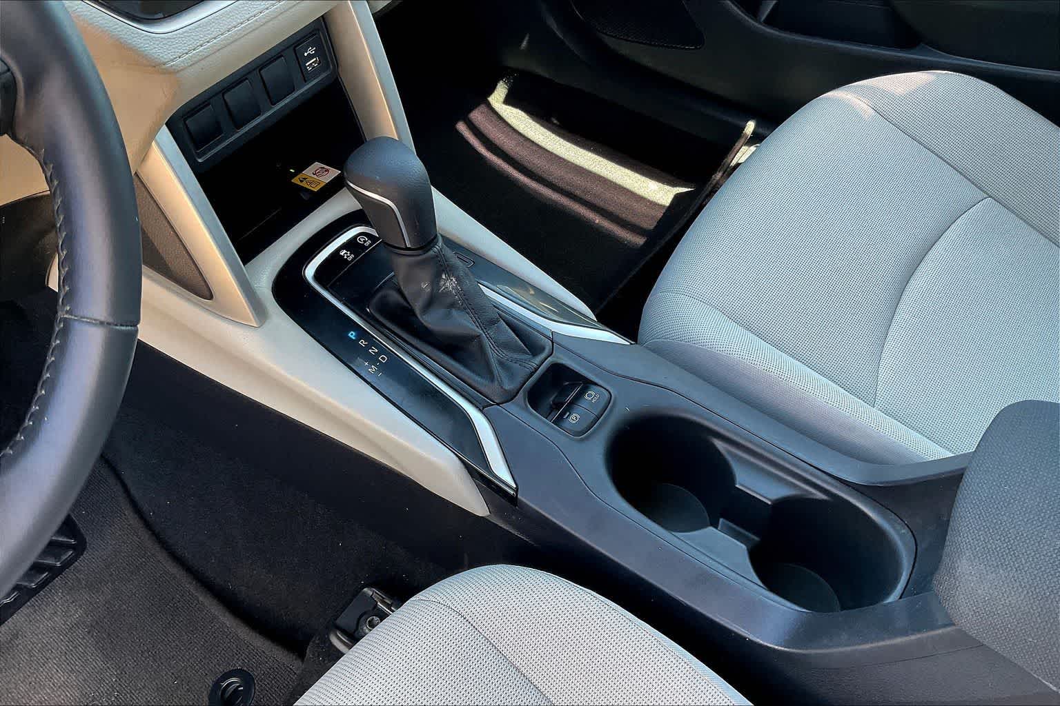 Thumbnail: 2022 Toyota Corolla Cross - 15