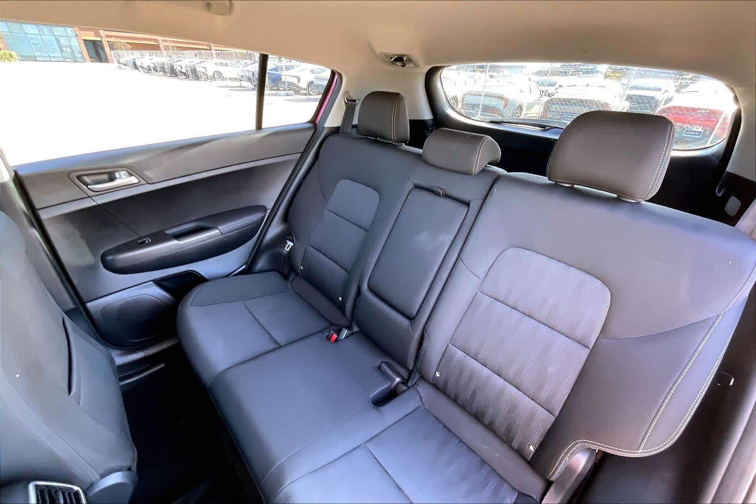 Thumbnail: 2022 Kia Sportage - 28