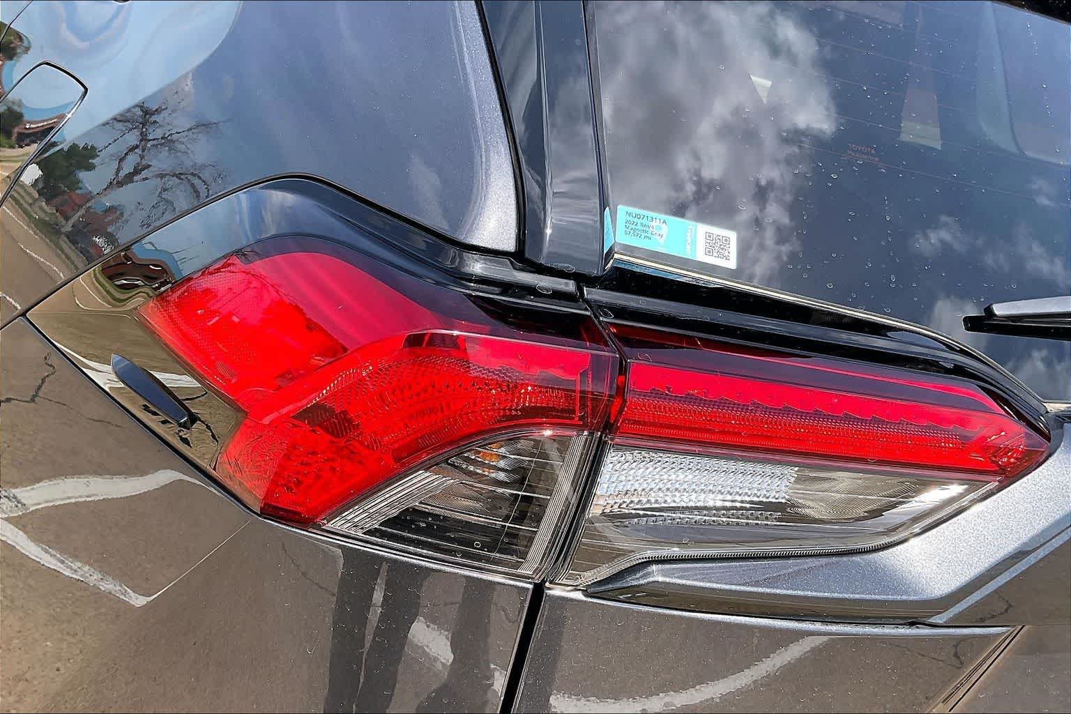 Thumbnail: 2022 Toyota RAV4 - 30