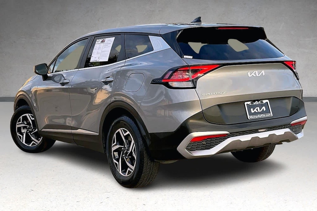 Used 2023 Kia Sportage LX SUV