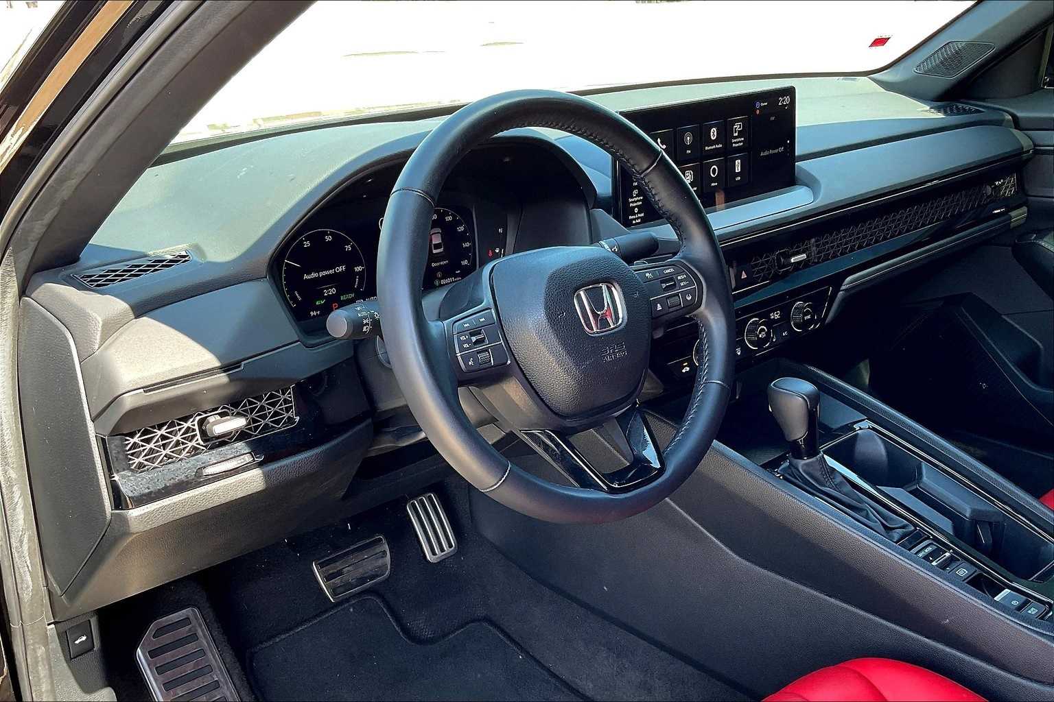 2024 Honda Accord Hybrid Sport photo 2