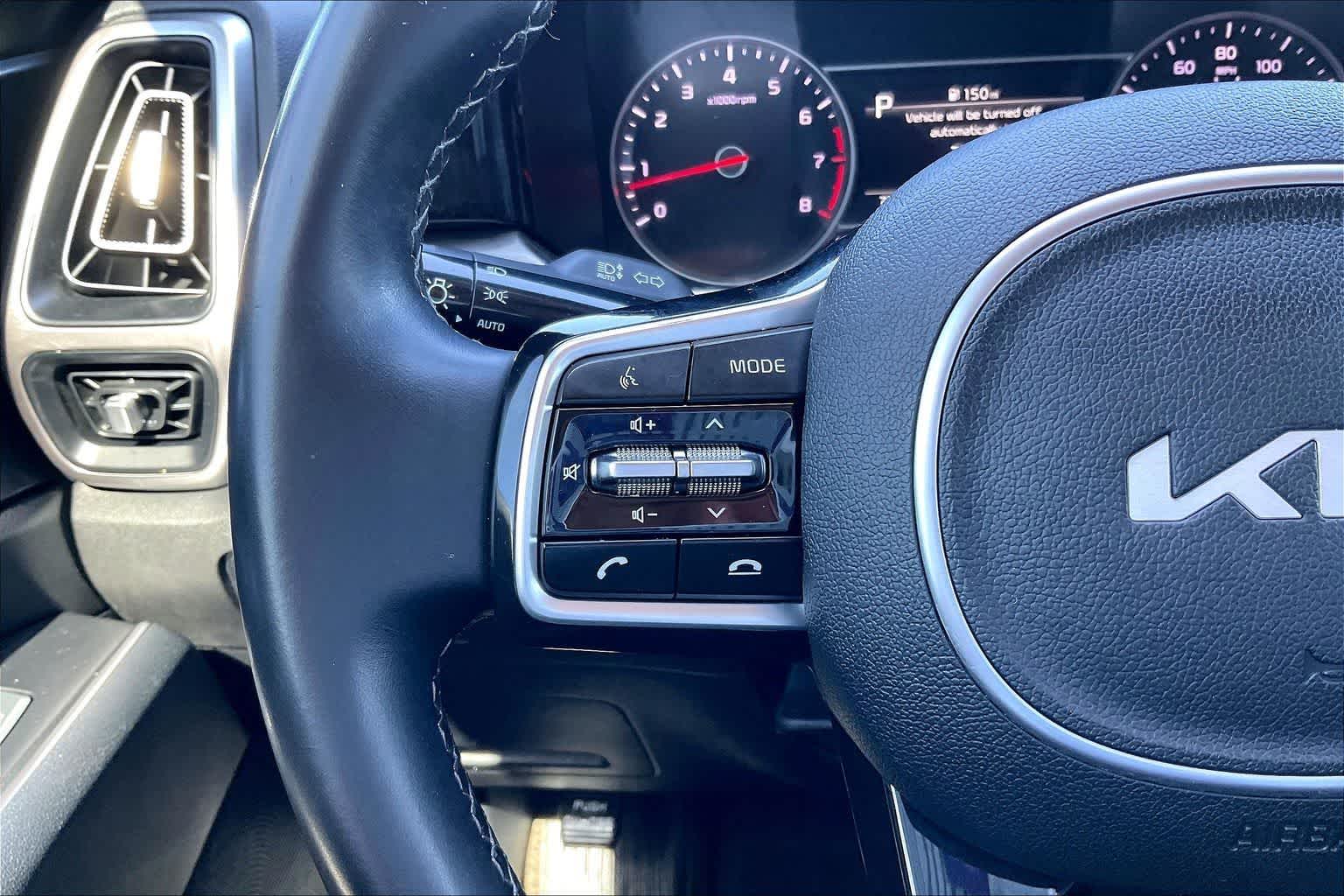 Thumbnail: 2023 Kia Sorento - 23