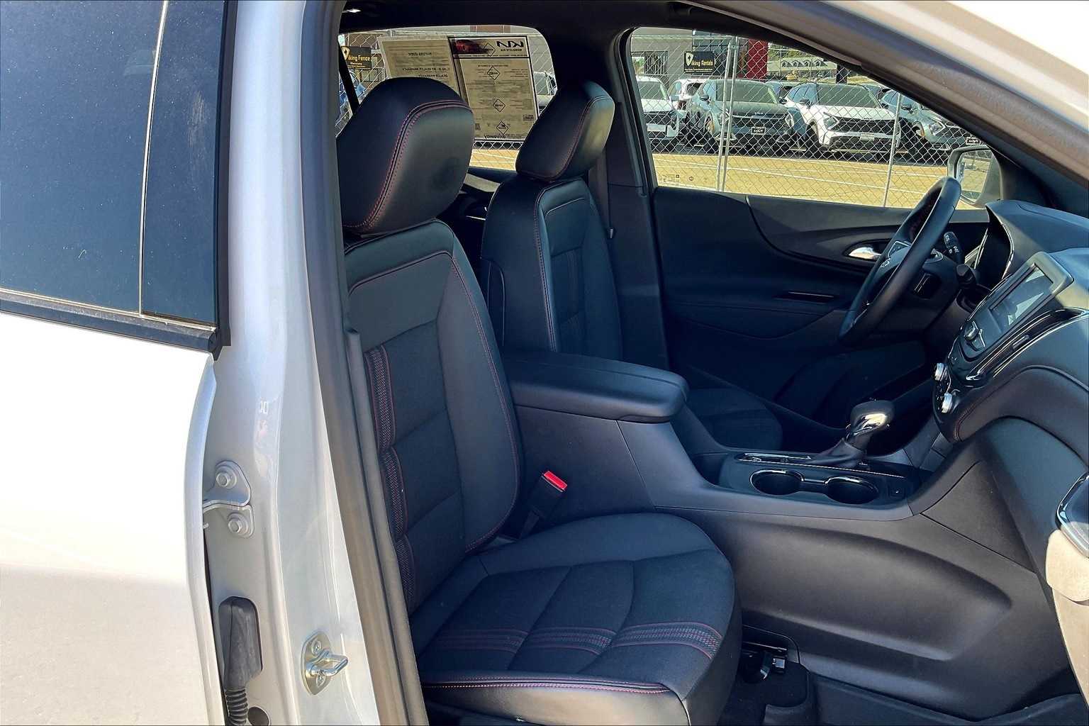 Thumbnail: 2024 Chevrolet Equinox - 13