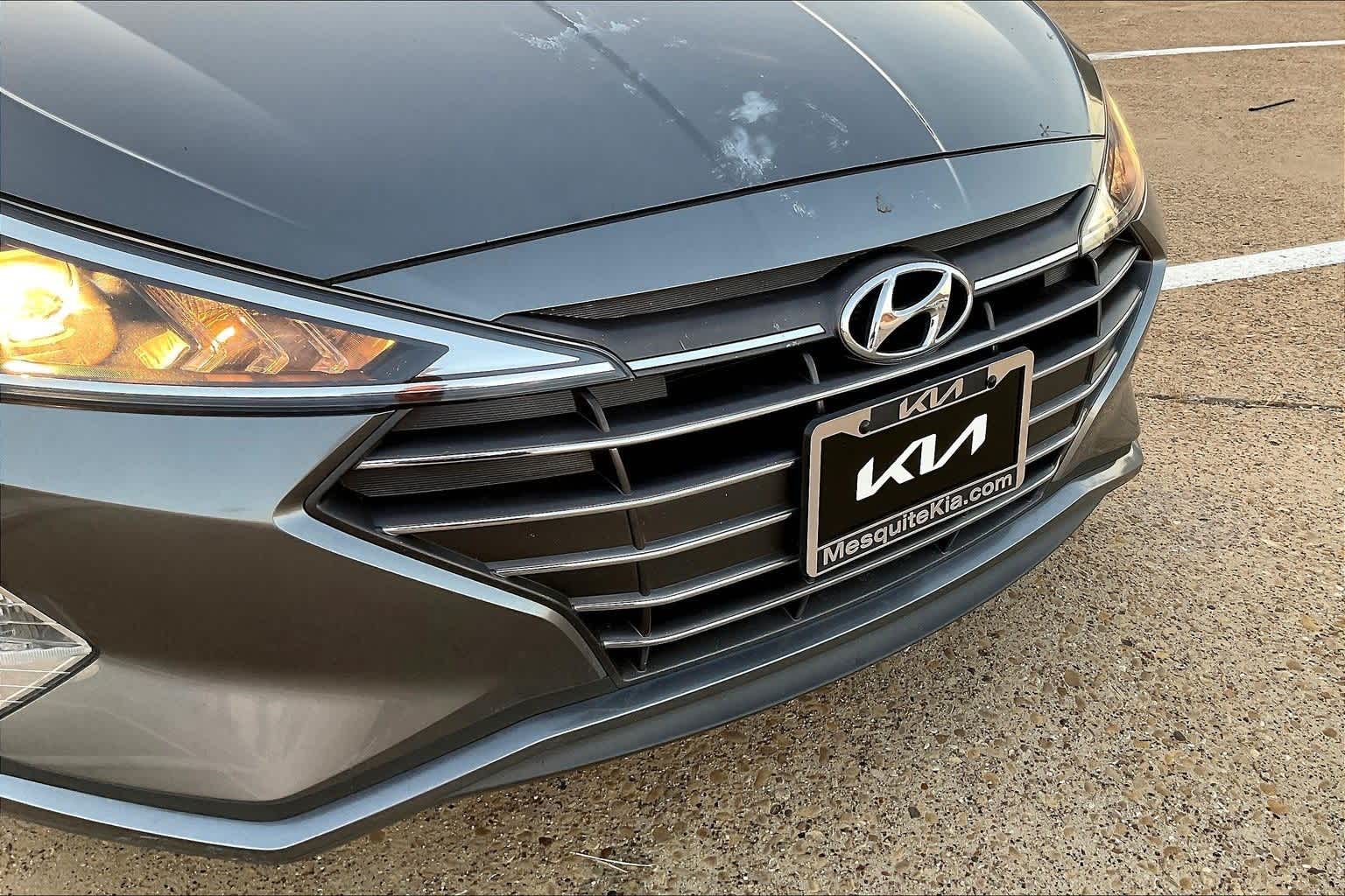 Thumbnail: 2019 Hyundai Elantra - 31