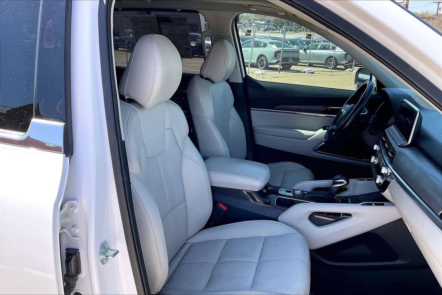 Thumbnail: 2021 Kia Telluride - 13