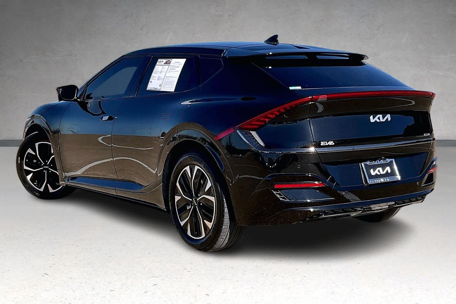 Thumbnail: 2023 Kia EV6 - 4