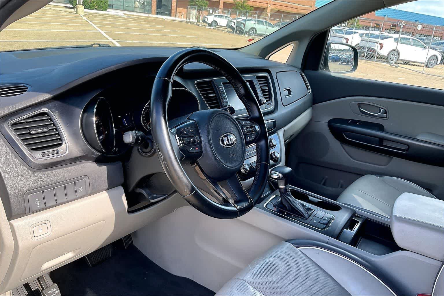 Thumbnail: 2017 Kia Sedona - 2