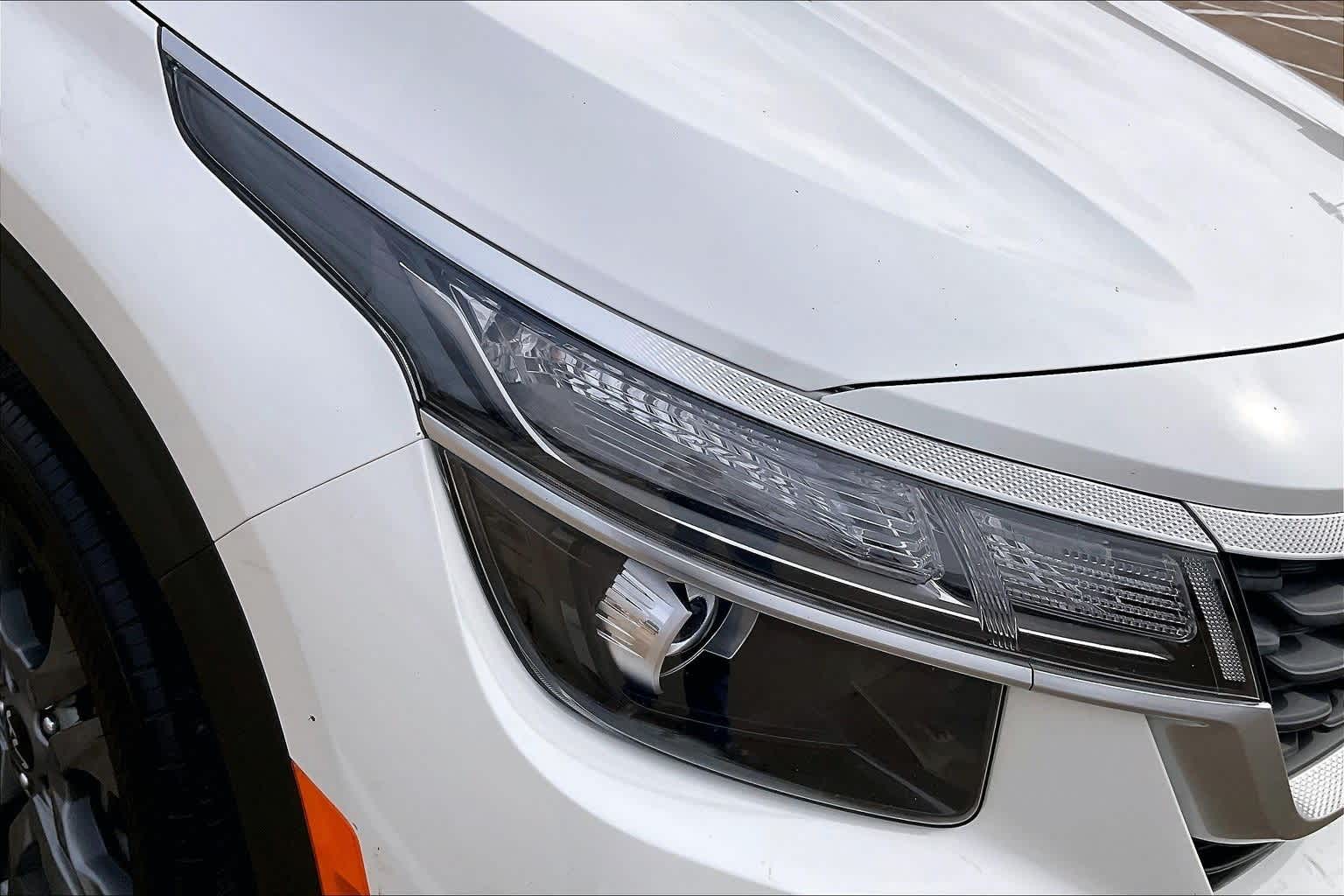 Thumbnail: 2022 Kia Seltos - 30