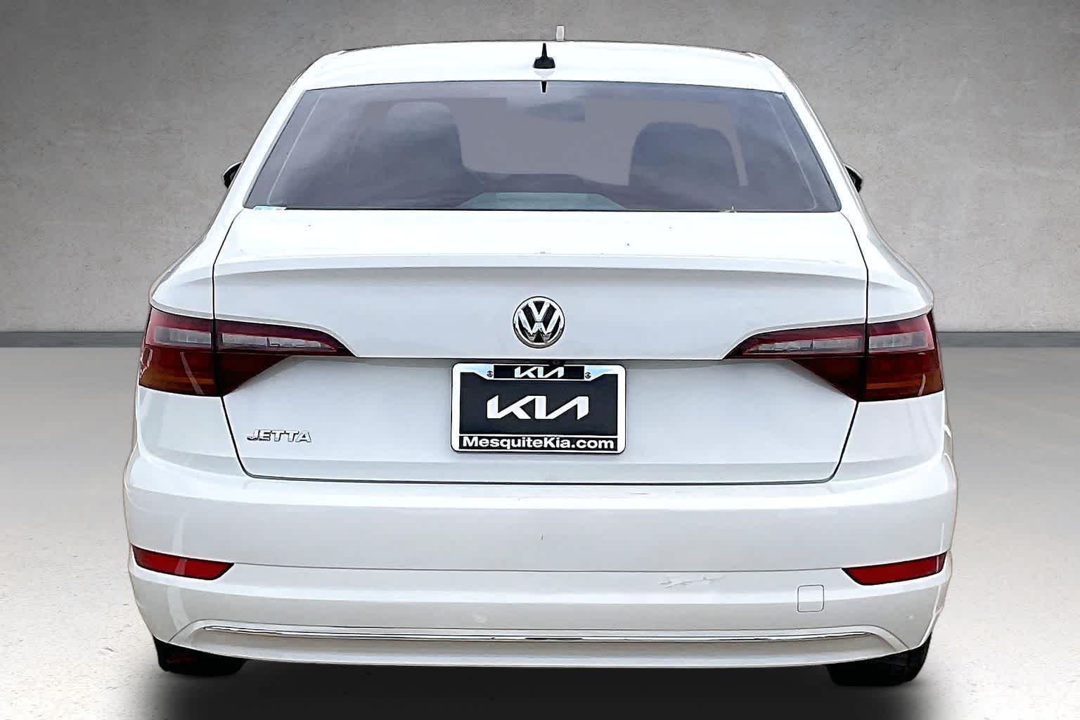 Thumbnail: 2019 Volkswagen Jetta - 5