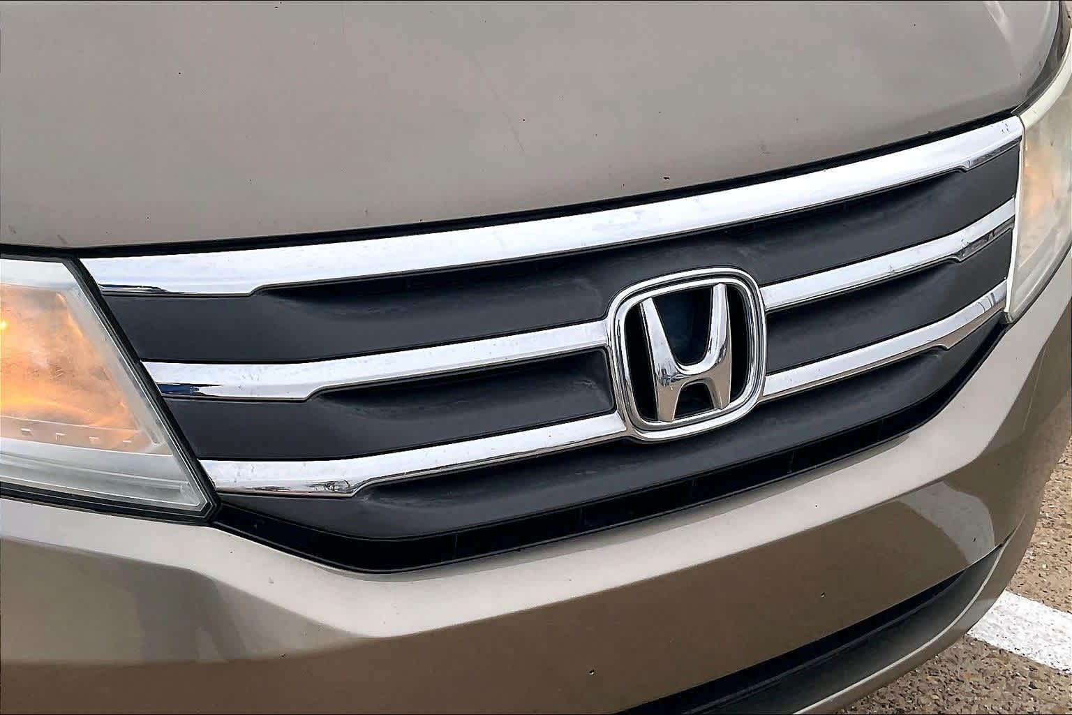 Thumbnail: 2011 Honda Odyssey - 30