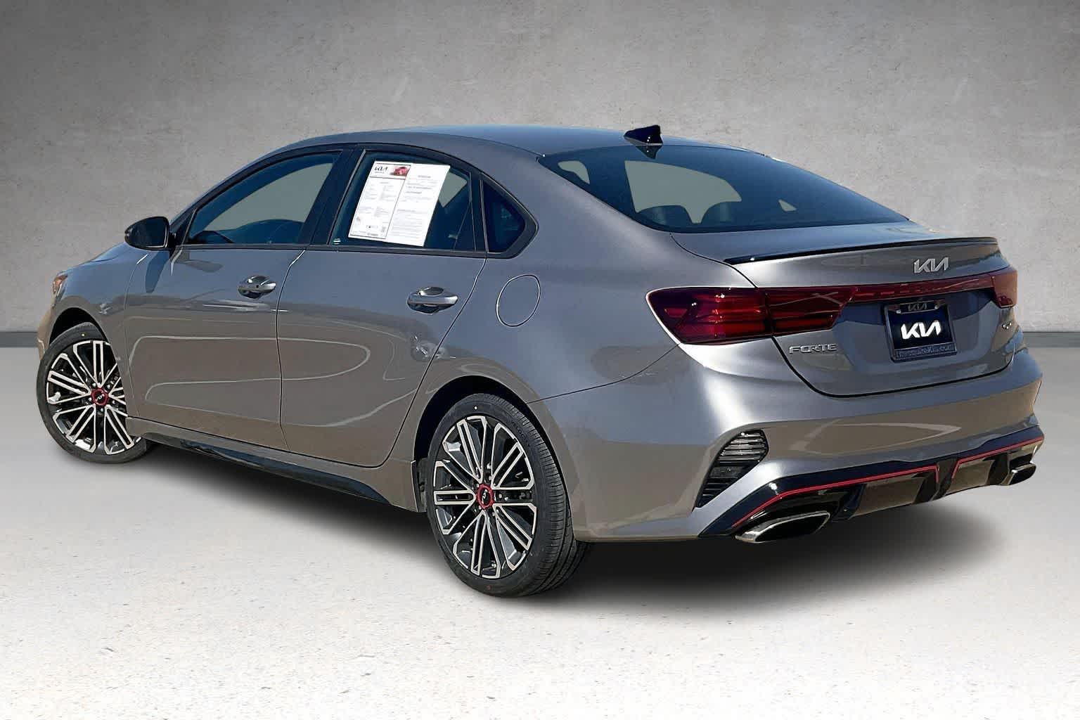 Thumbnail: 2024 Kia Forte - 4