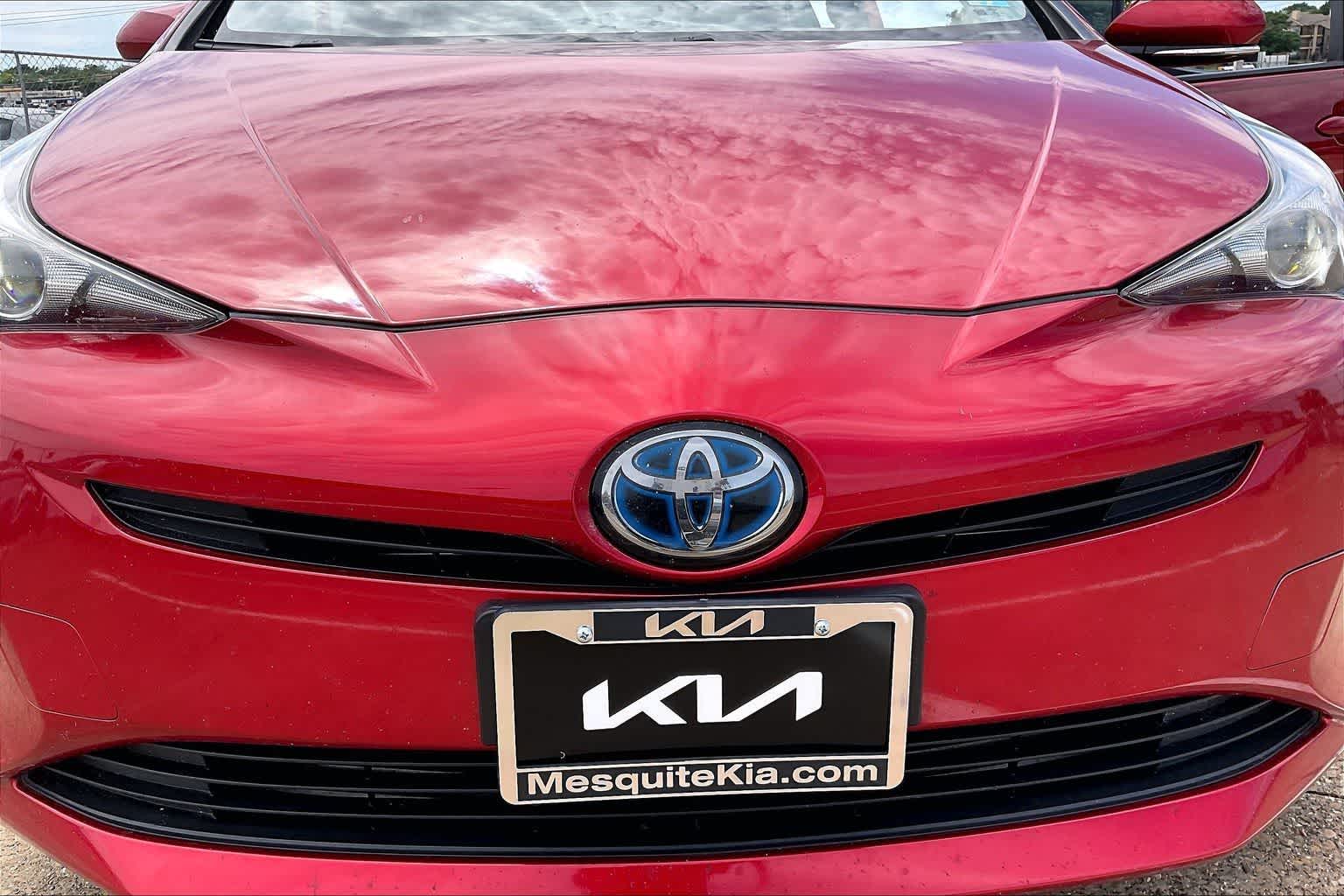Thumbnail: 2017 Toyota Prius - 32