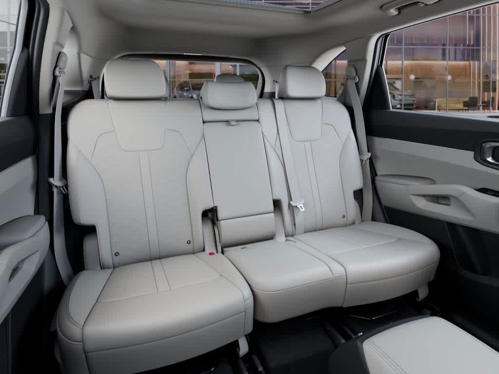 2025 Kia Sorento S 16