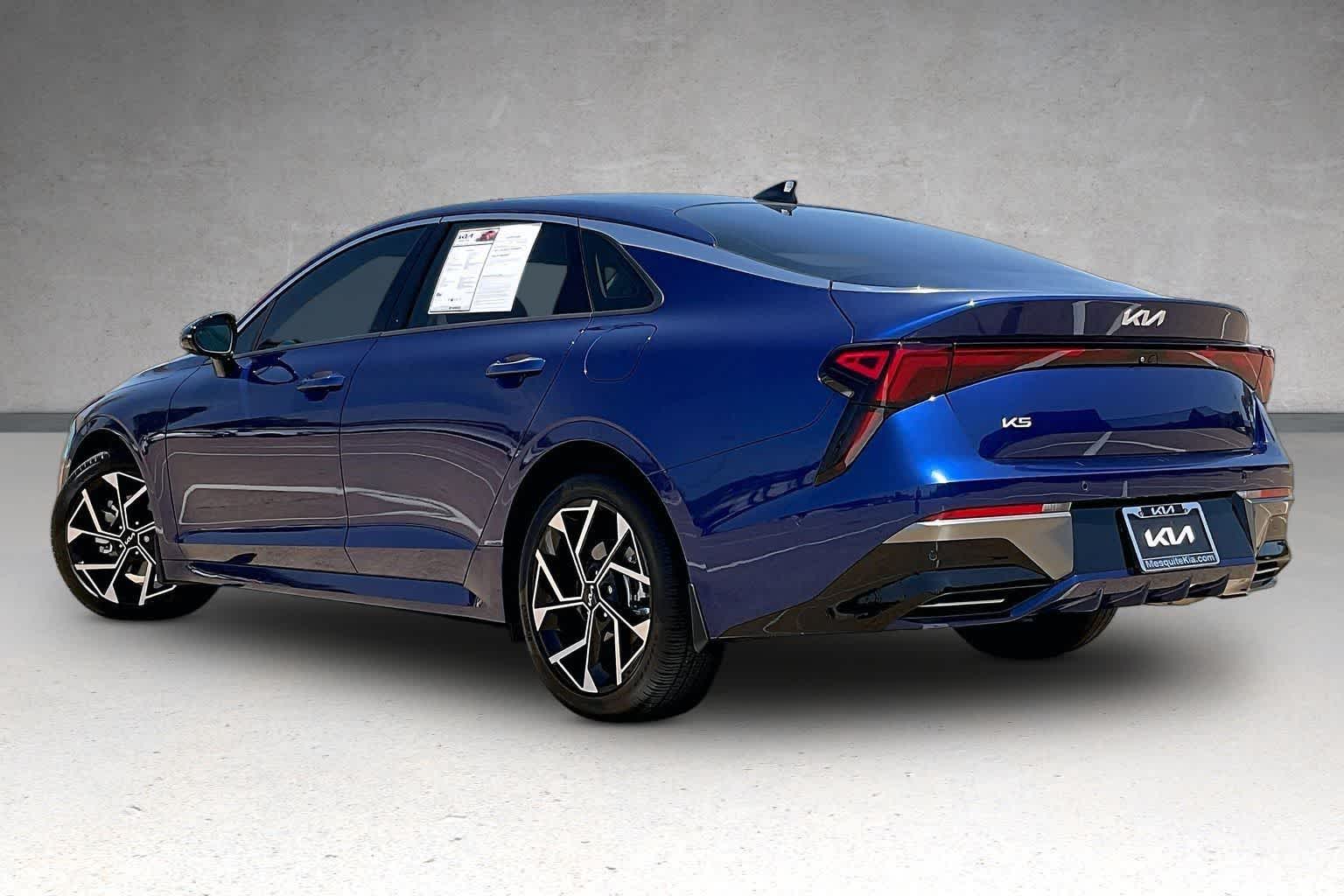 2025 Kia K5 EX - Photo 4