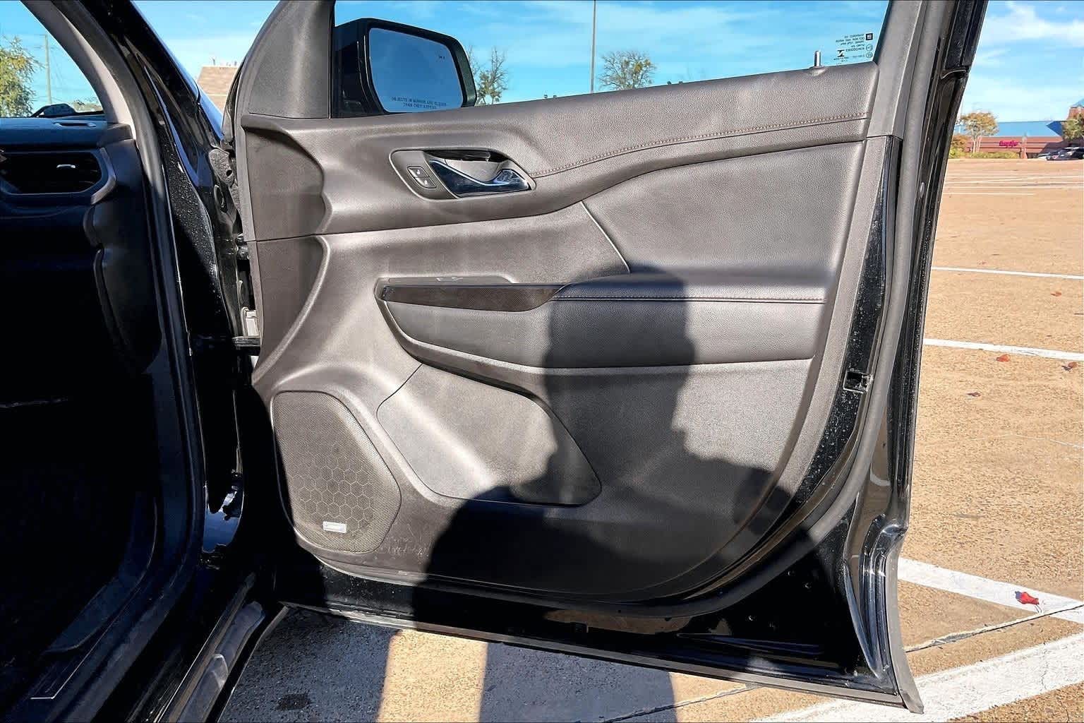 Thumbnail: 2022 GMC Acadia - 28