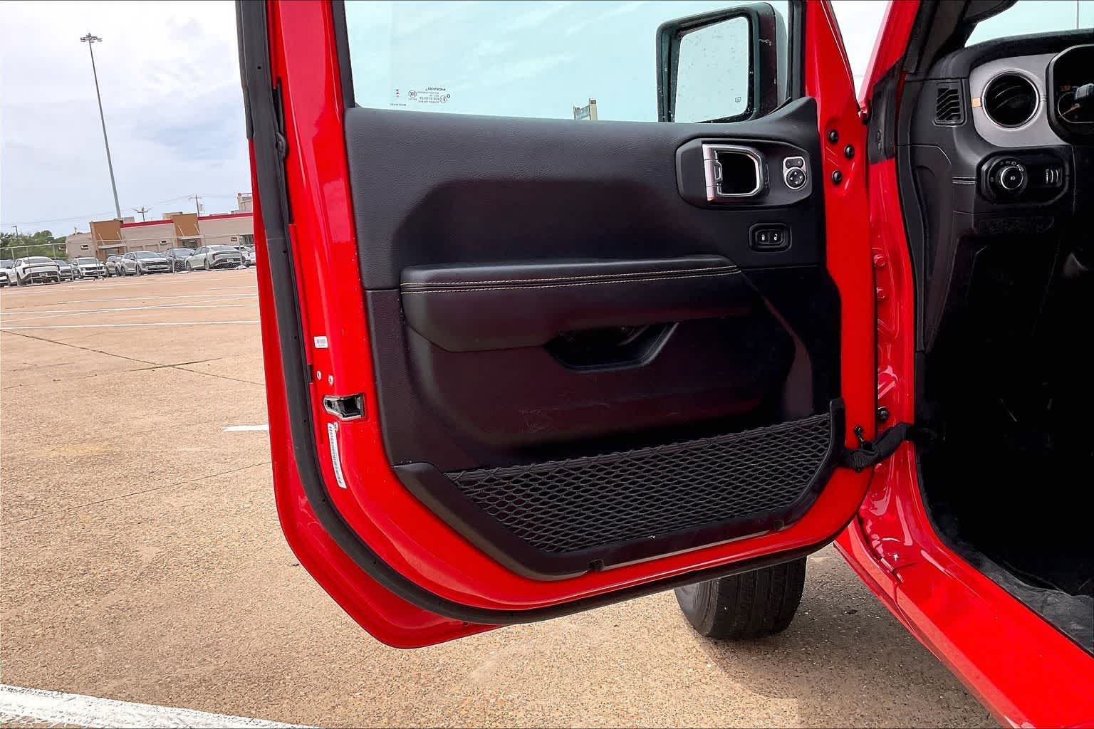Thumbnail: 2025 Jeep Wrangler - 26