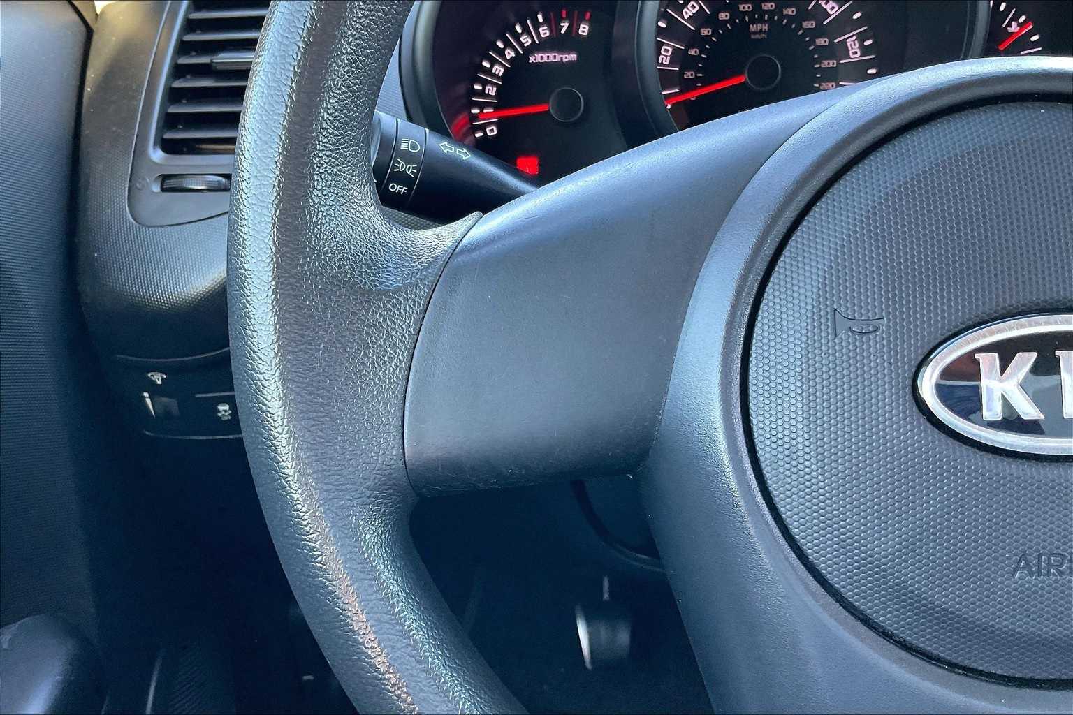 Thumbnail: 2011 Kia Soul - 23