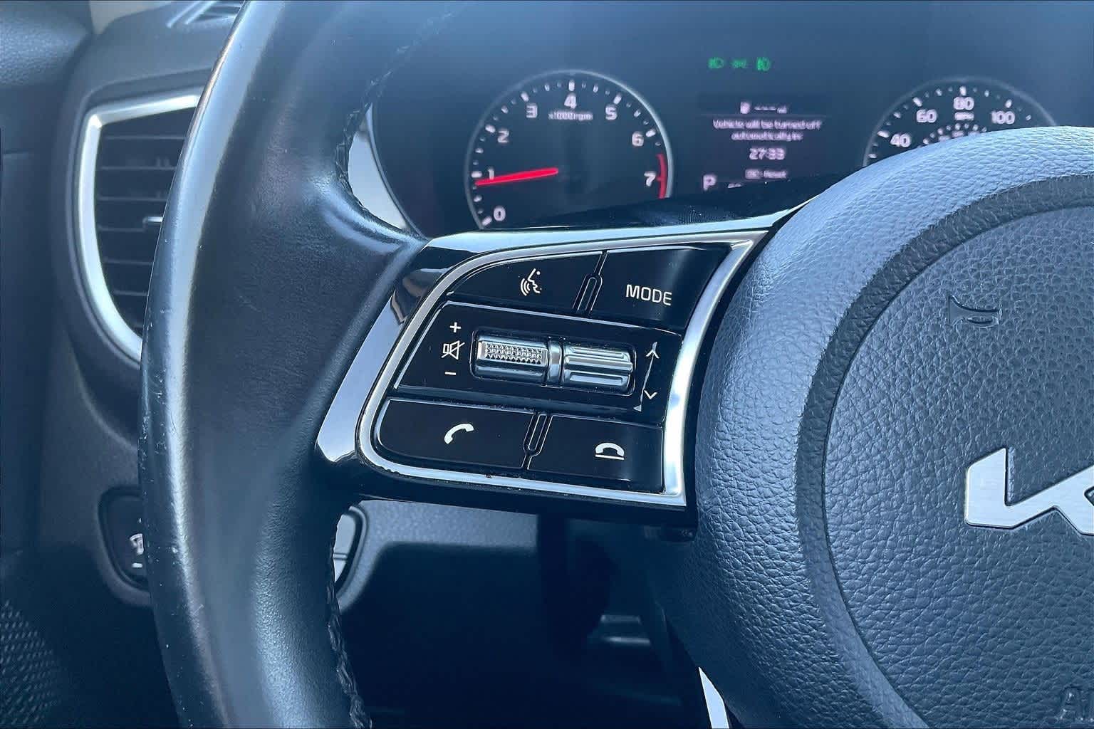 Thumbnail: 2023 Kia Seltos - 22