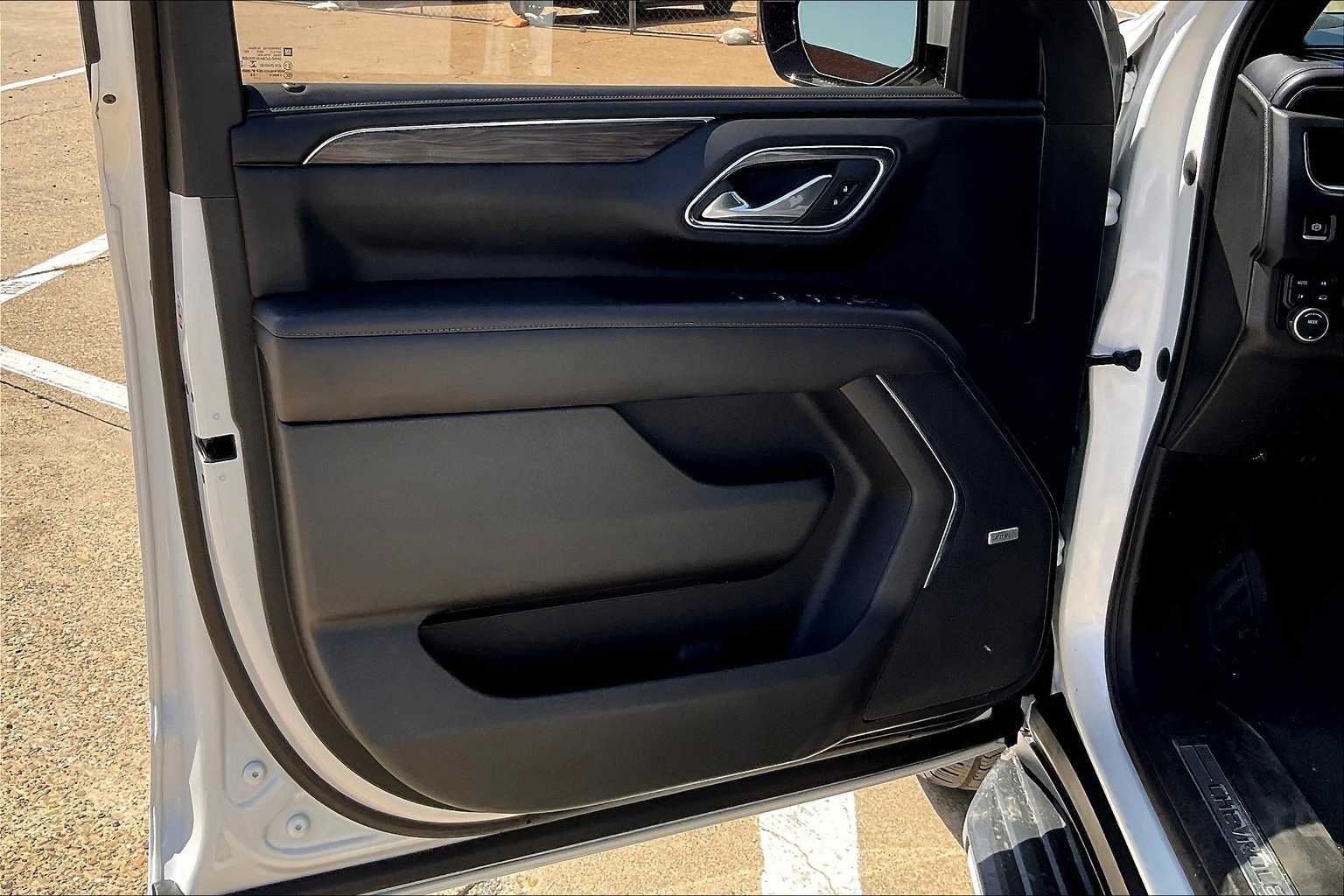 Thumbnail: 2022 Chevrolet Tahoe - 25