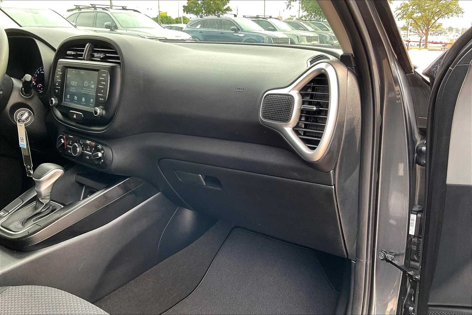 Thumbnail: 2021 Kia Soul - 22