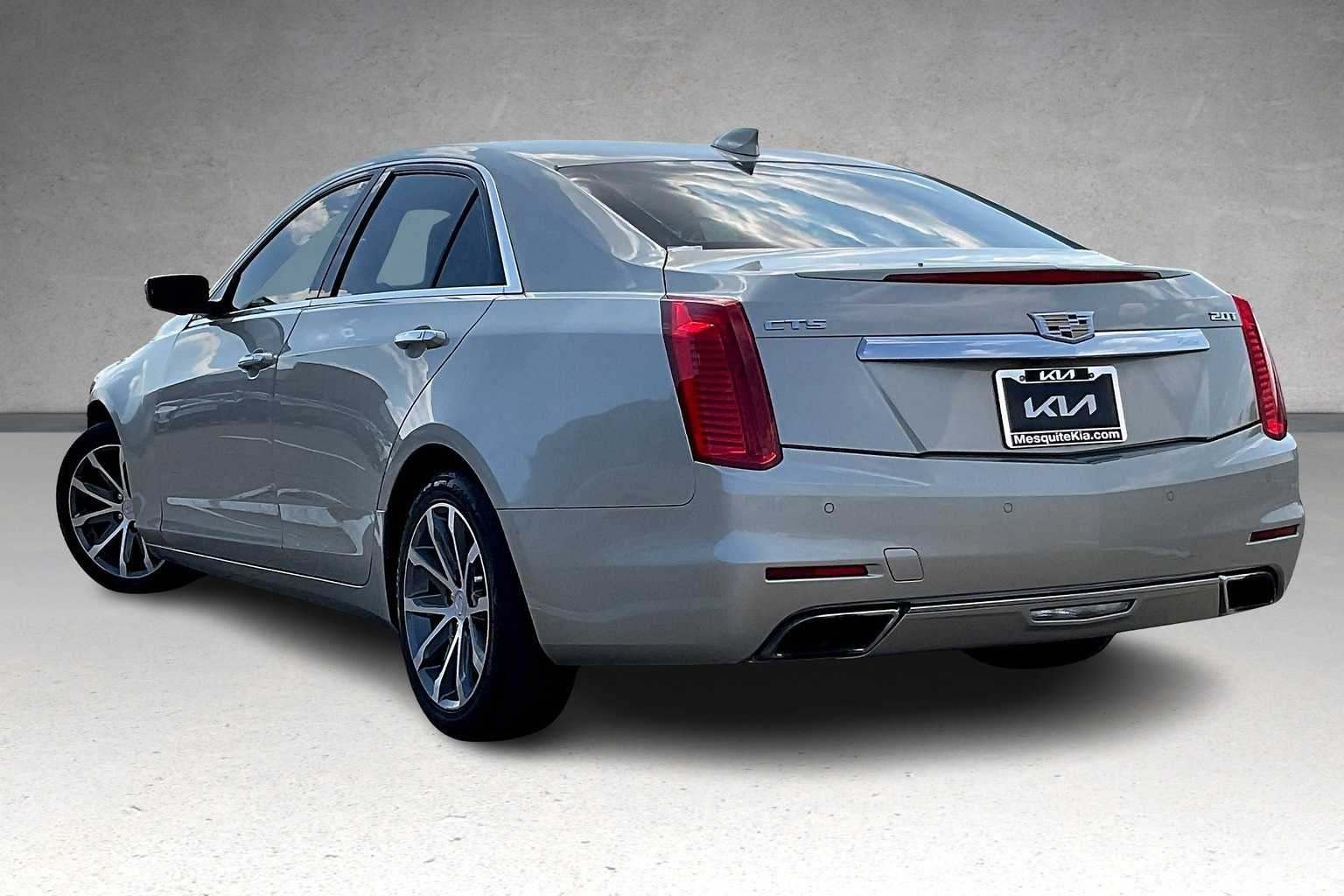 2016 Cadillac CTS Luxury photo 4