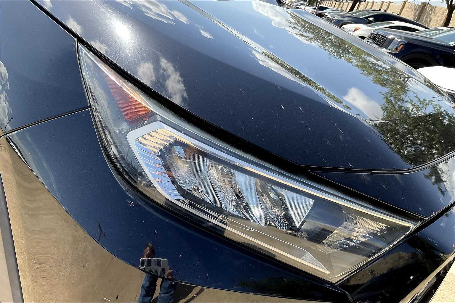 Thumbnail: 2021 Toyota RAV4 - 31