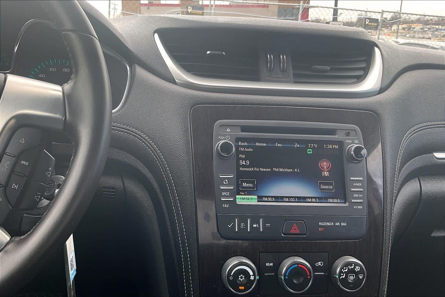 Thumbnail: 2017 Chevrolet Traverse - 14