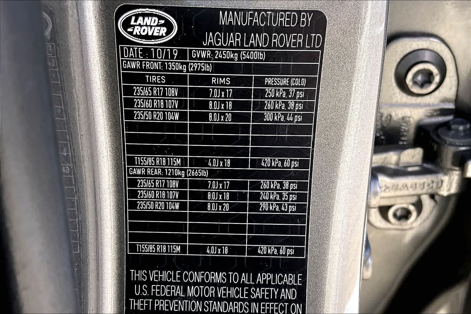 Thumbnail: 2020 Land Rover Range Rover Evoque - 20