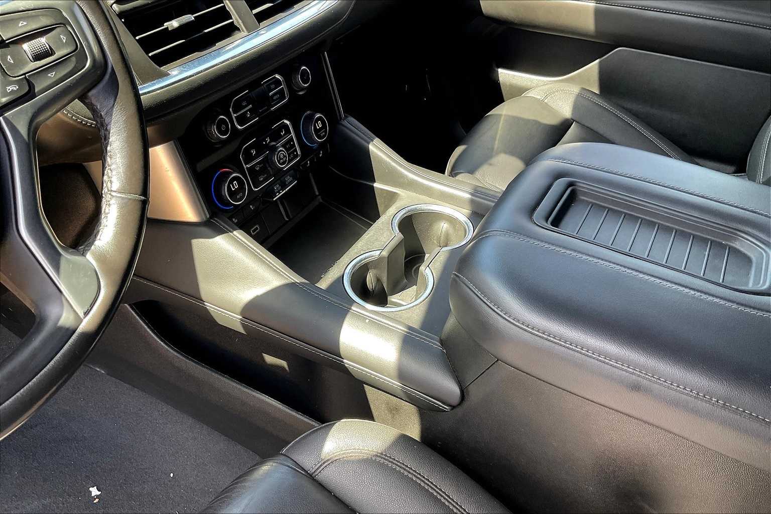 Thumbnail: 2022 Chevrolet Tahoe - 14