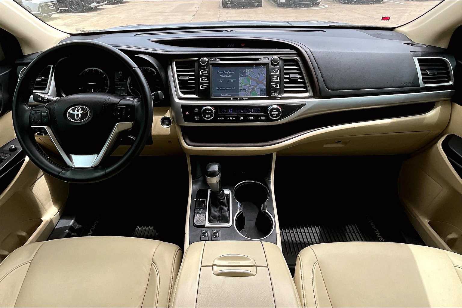 Thumbnail: 2016 Toyota Highlander - 10
