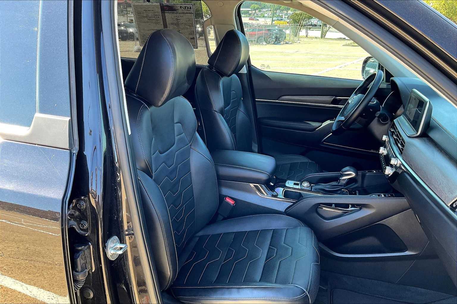 Thumbnail: 2022 Kia Telluride - 13