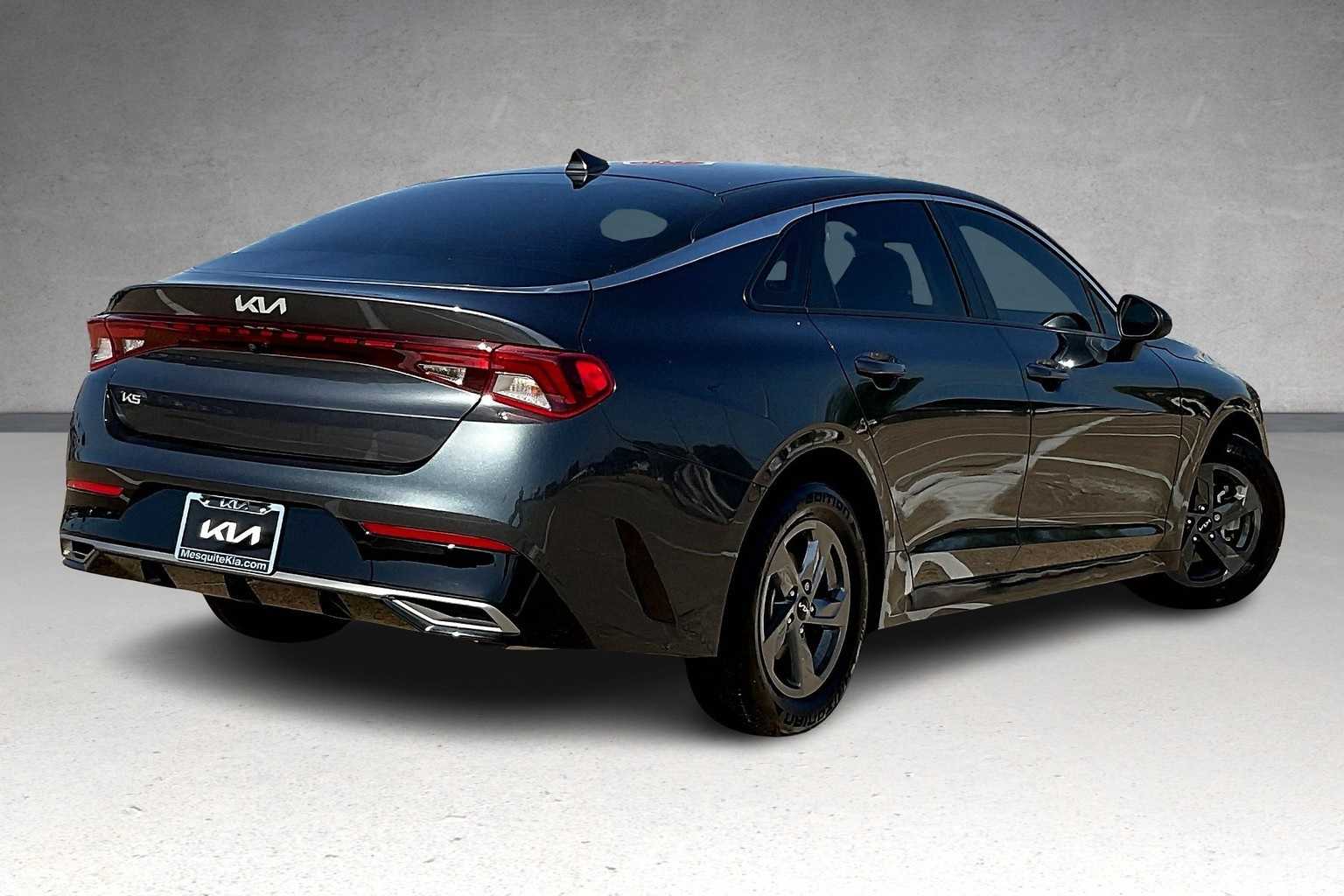 Thumbnail: 2023 Kia K5 - 21