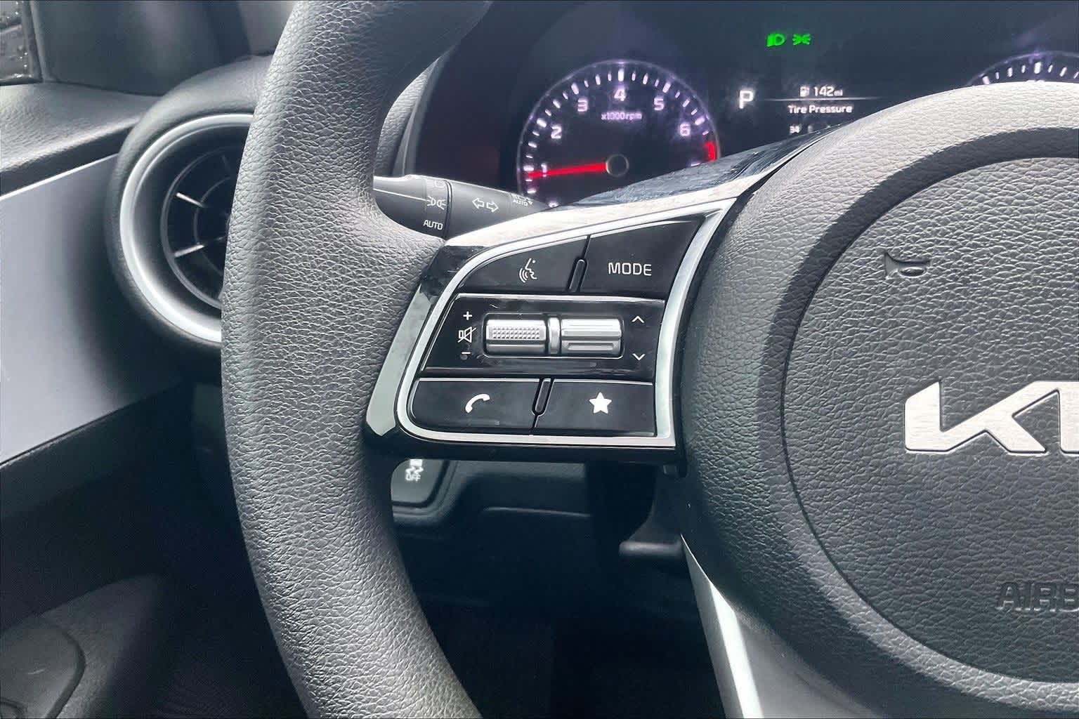 Thumbnail: 2024 Kia Forte - 23