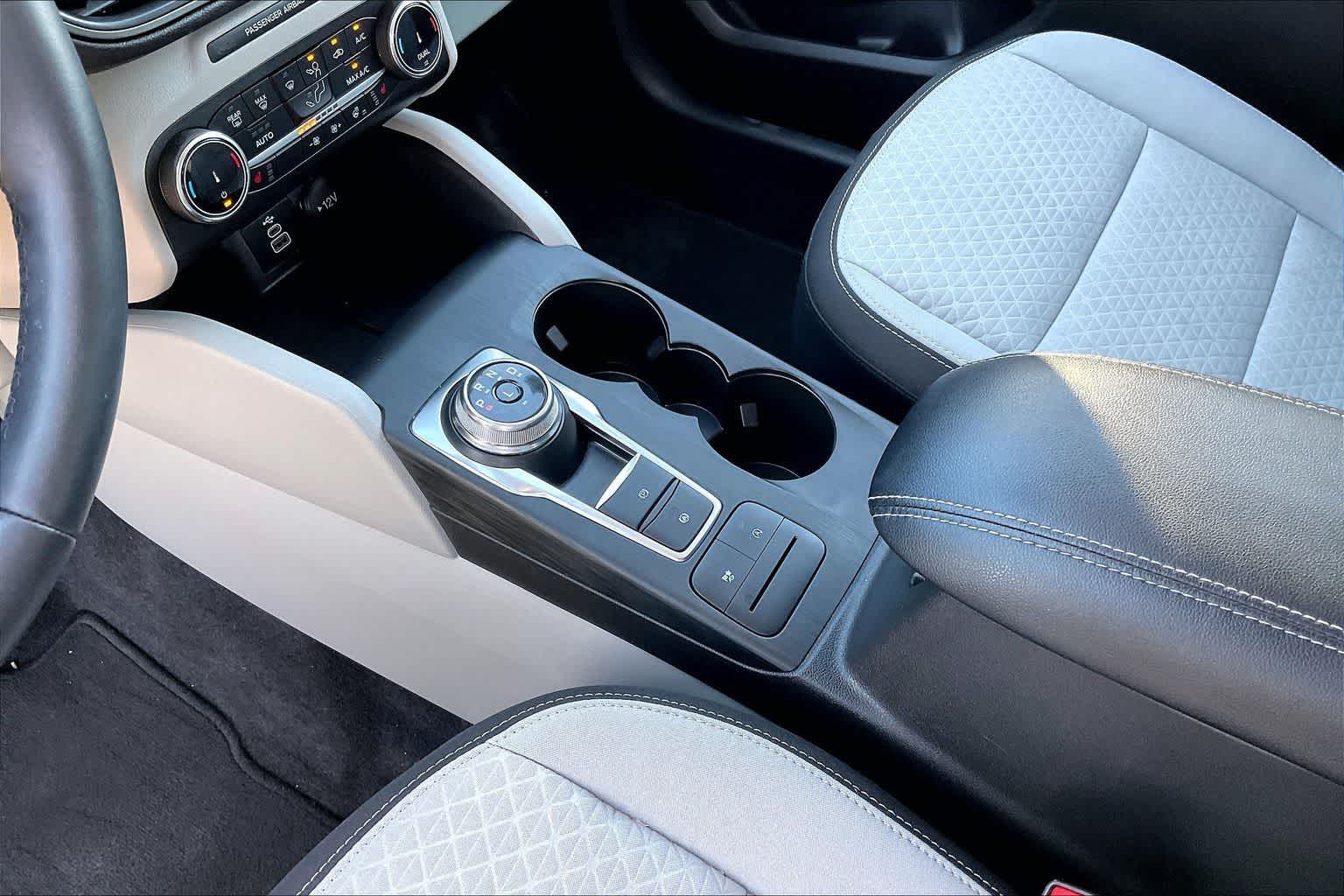 Thumbnail: 2024 Ford Escape - 16