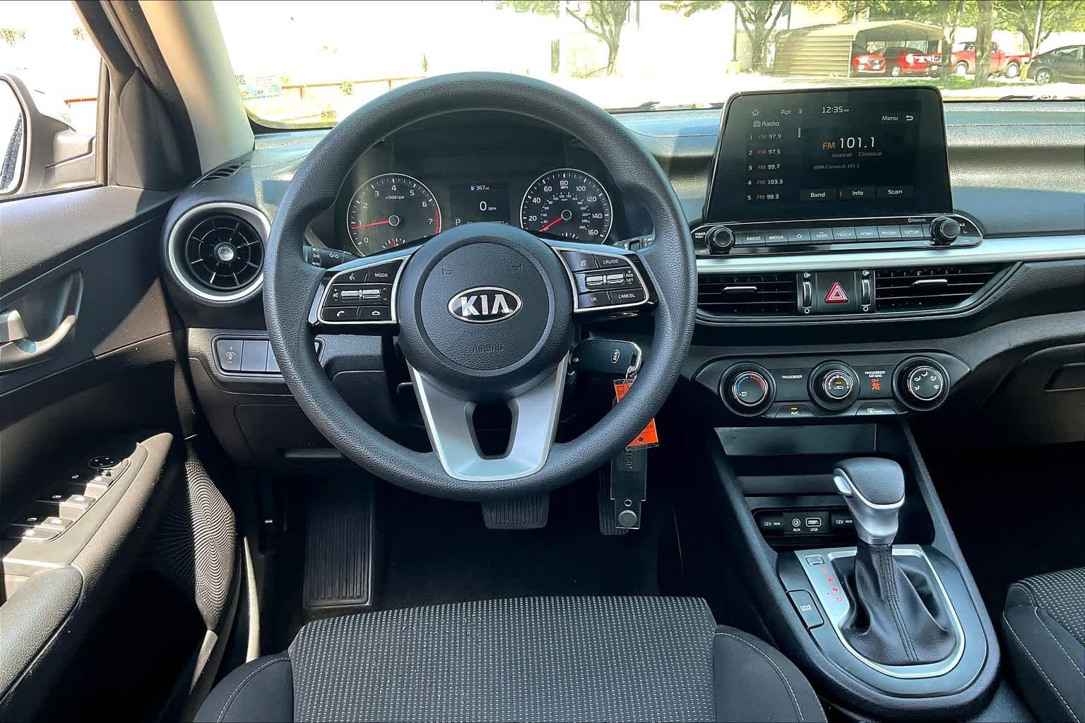 Thumbnail: 2021 Kia Forte - 14