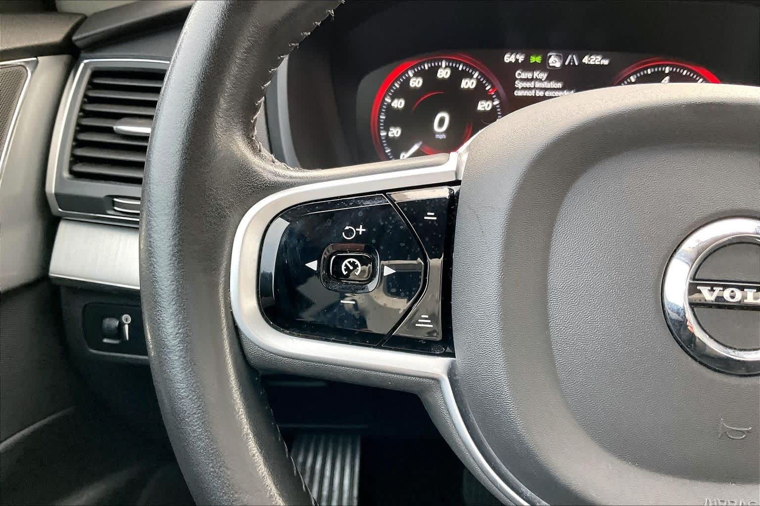 Thumbnail: 2021 Volvo XC90 - 24