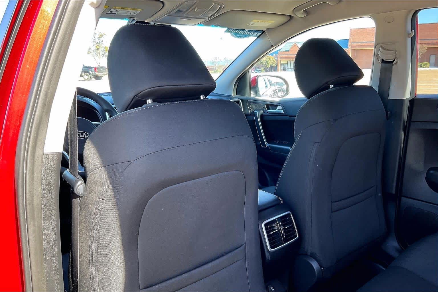 Thumbnail: 2022 Kia Sportage - 11