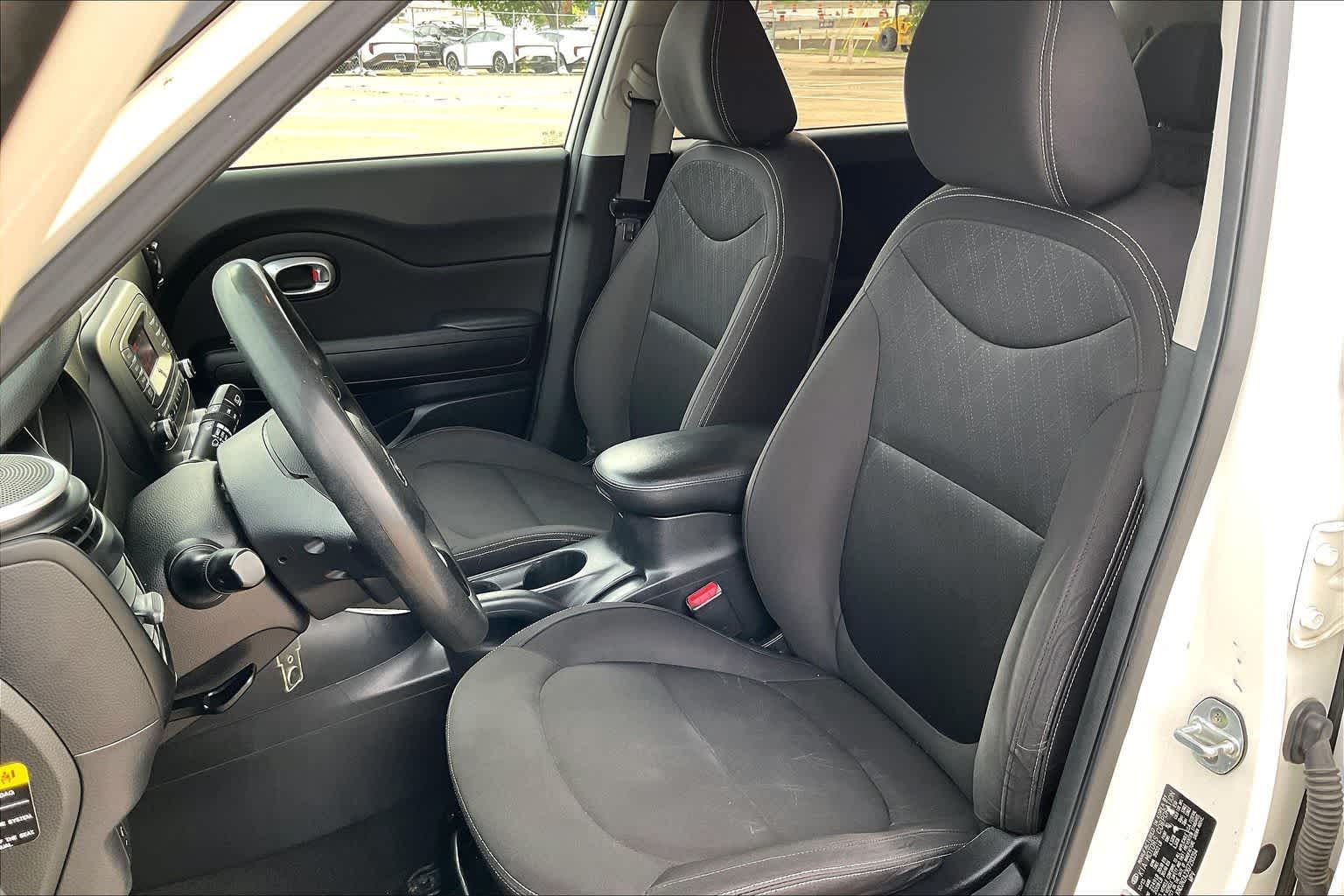 Thumbnail: 2016 Kia Soul - 11