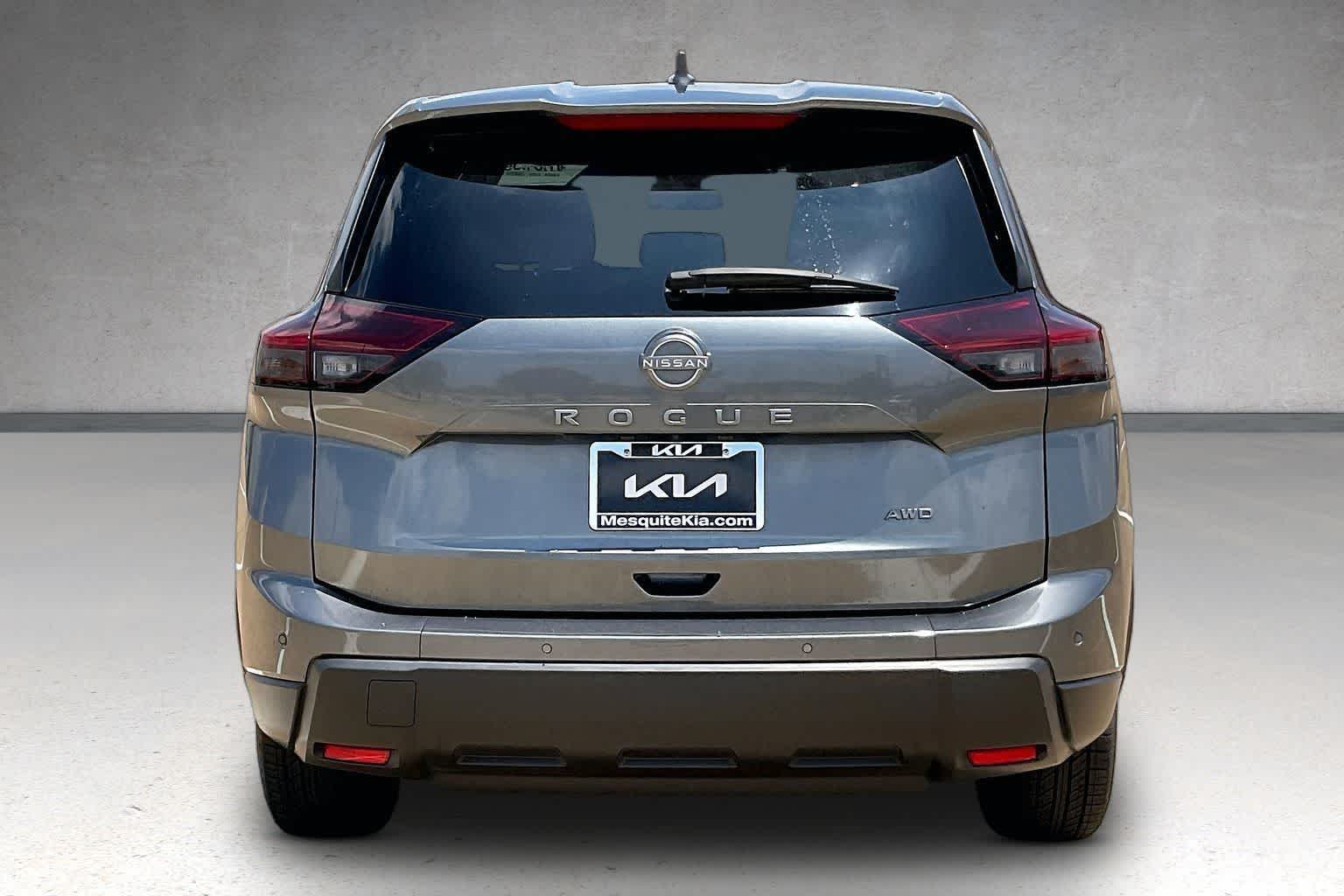 Thumbnail: 2025 Nissan Rogue - 5