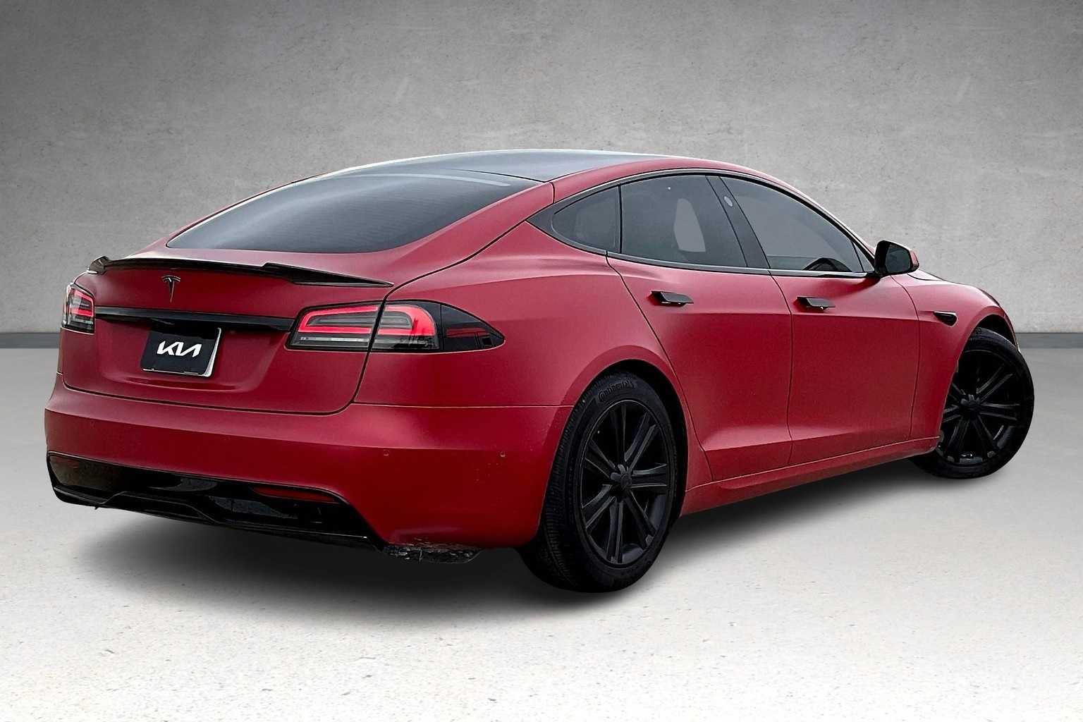 Thumbnail: 2023 Tesla Model S - 21