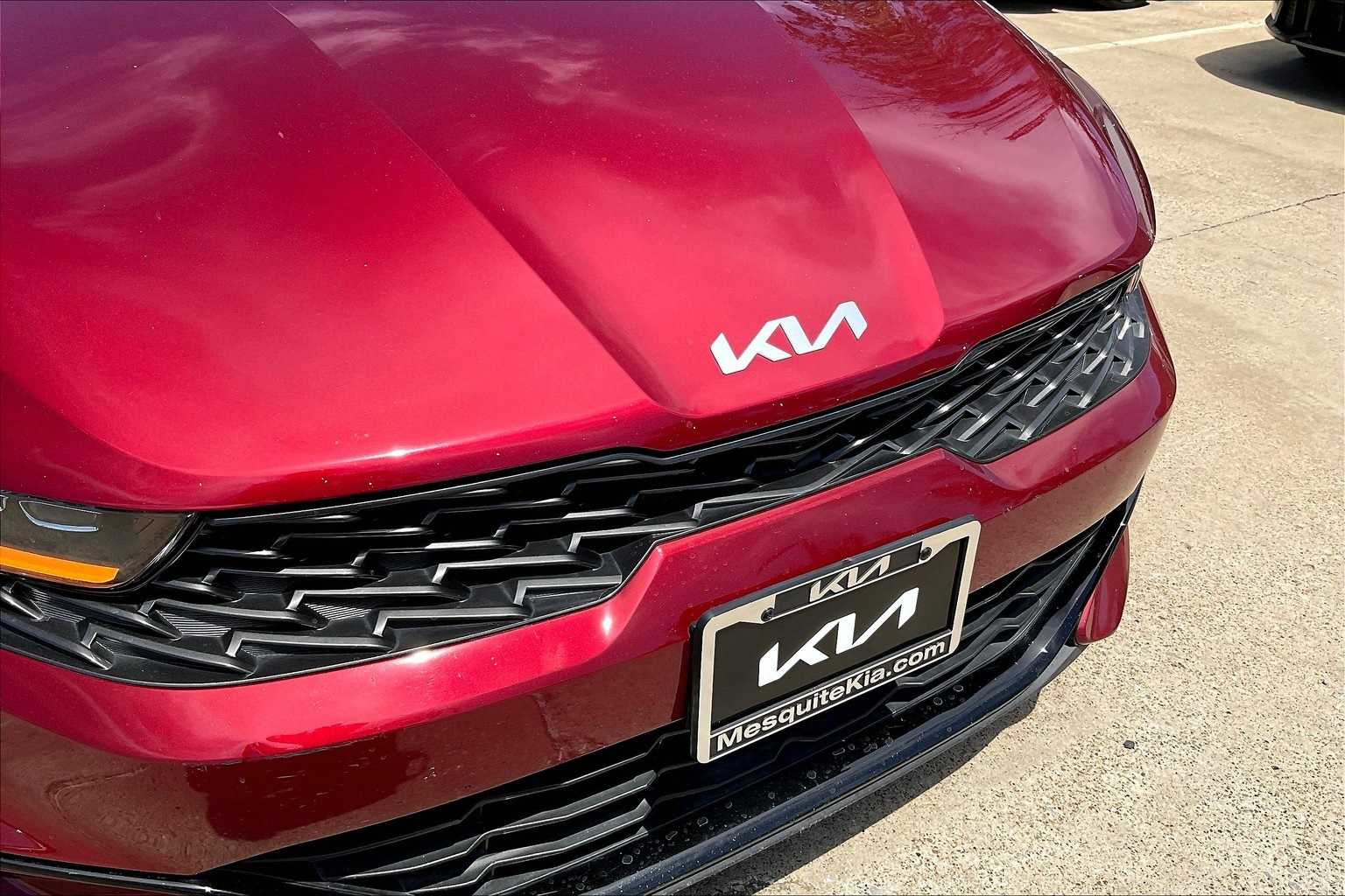 Thumbnail: 2022 Kia K5 - 32