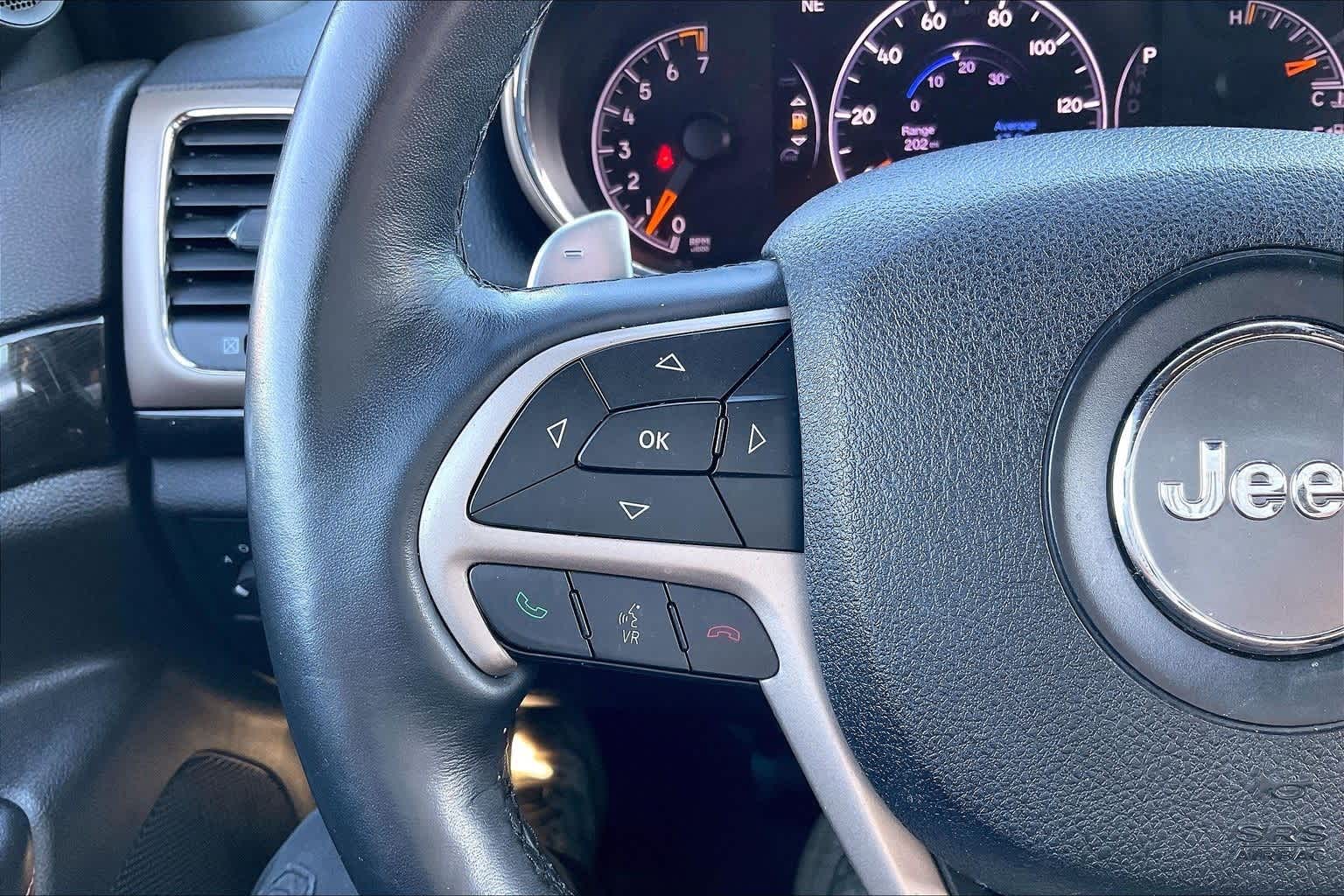 Thumbnail: 2016 Jeep Grand Cherokee - 24