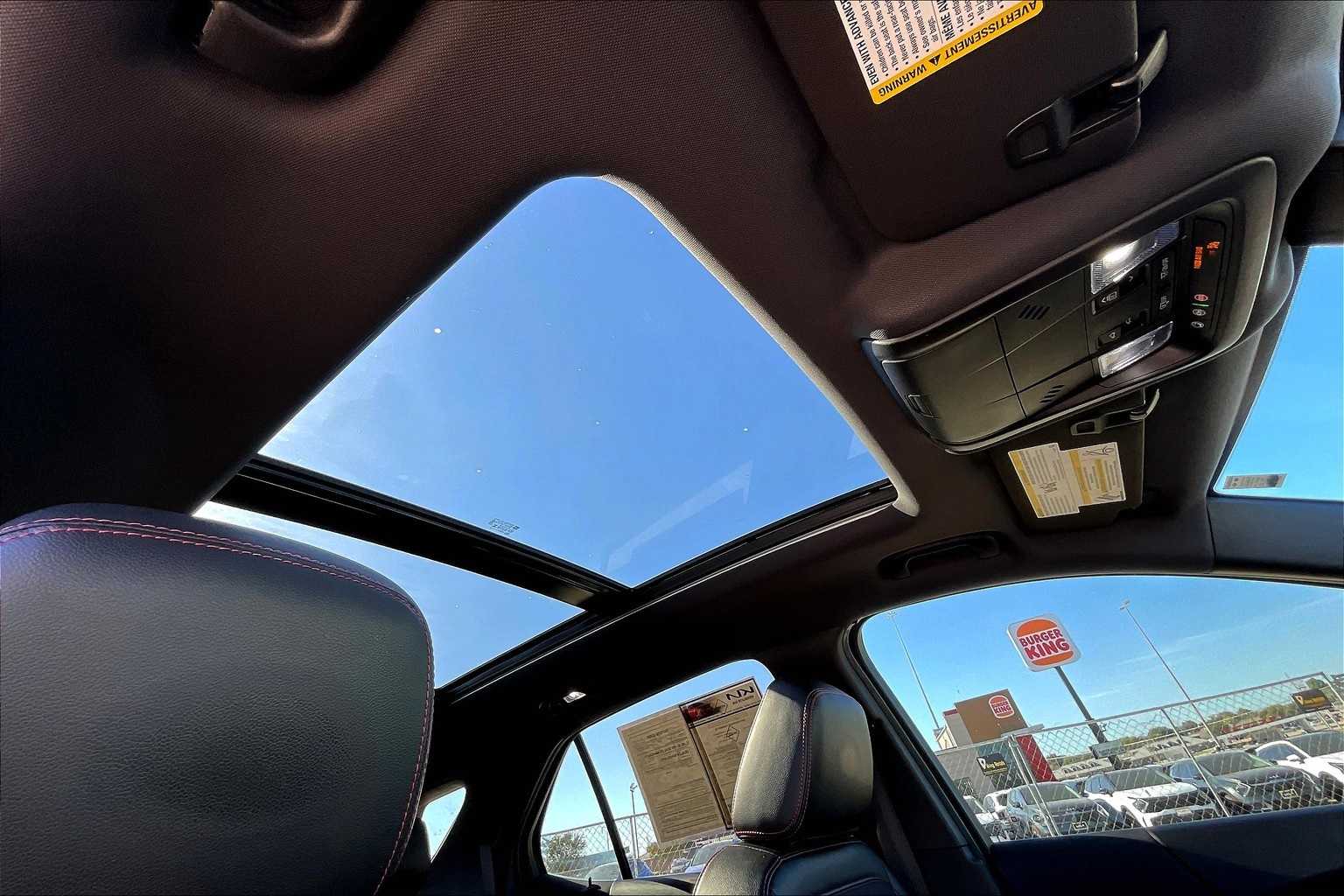 Thumbnail: 2024 Chevrolet Equinox - 30