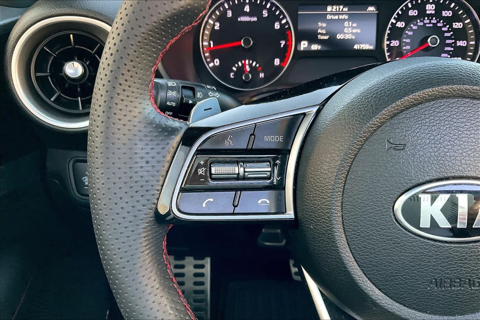 Thumbnail: 2020 Kia Forte - 24