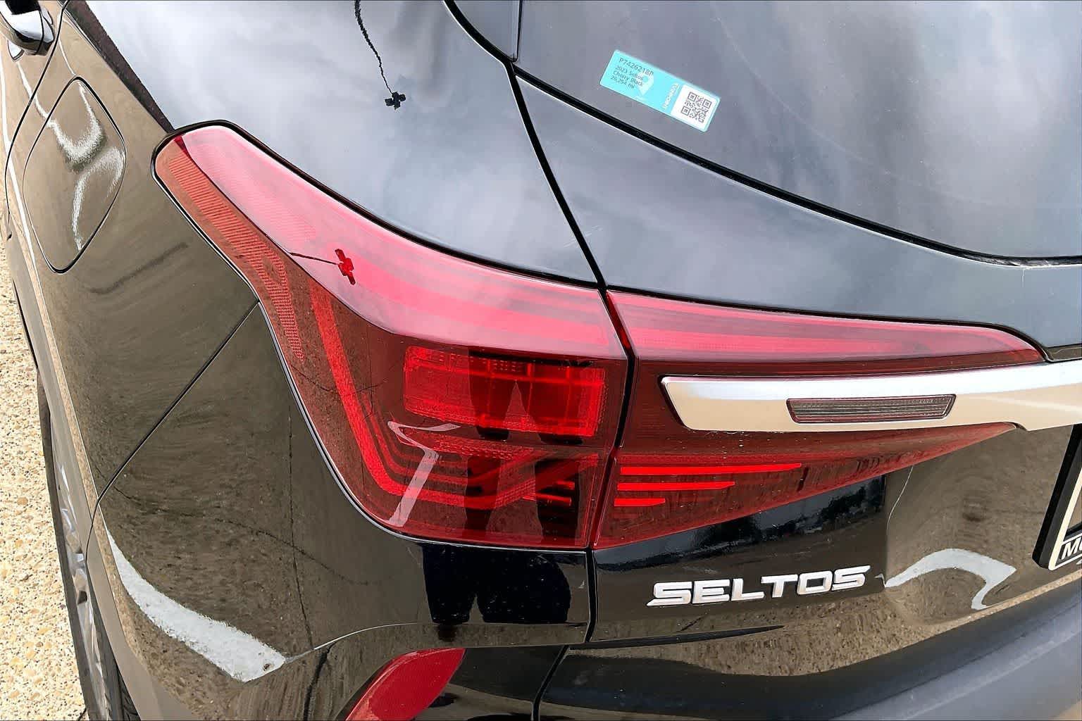 Thumbnail: 2023 Kia Seltos - 31