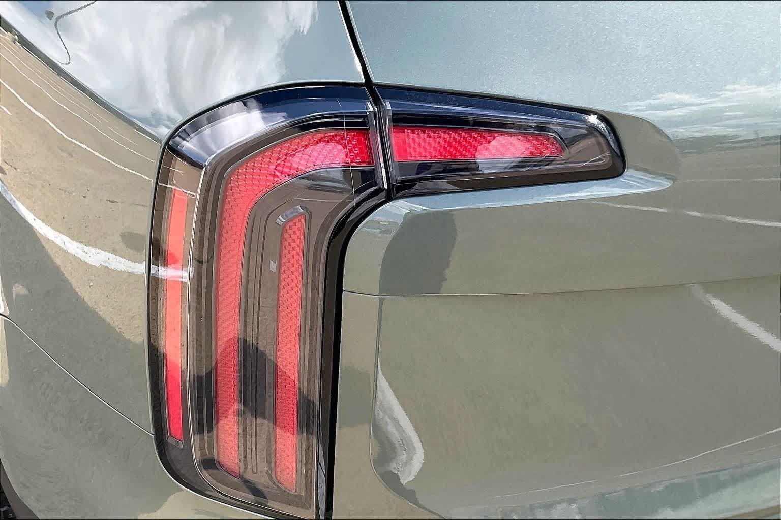 Thumbnail: 2024 Kia Telluride - 32