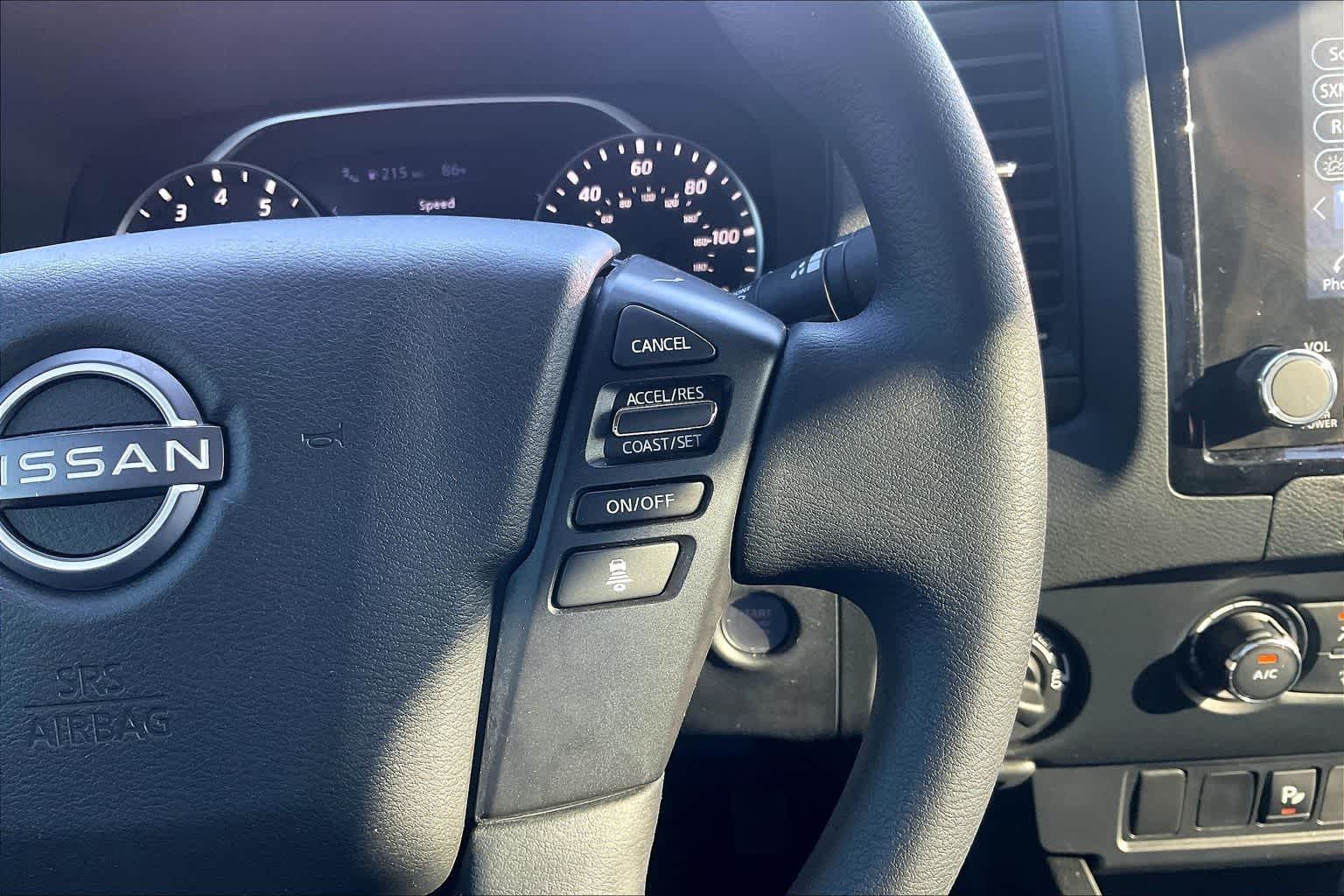 Thumbnail: 2022 Nissan Frontier - 25