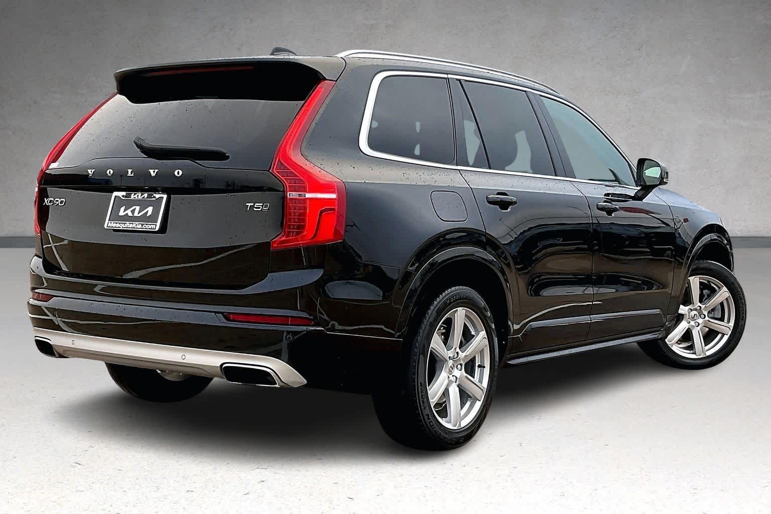 Thumbnail: 2021 Volvo XC90 - 22